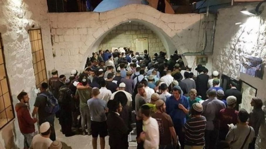 اقتحام "مقام يوسف" في نابلس وهدم مدرسة بطوباس