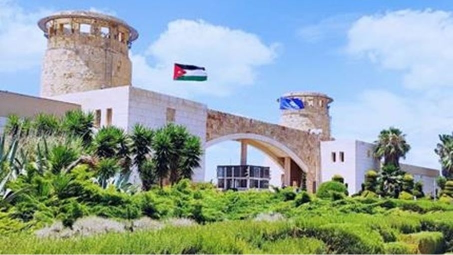 جامعة العلوم والتكنولوجيا تدخل نادي أفضل 500 جامعة في العالم