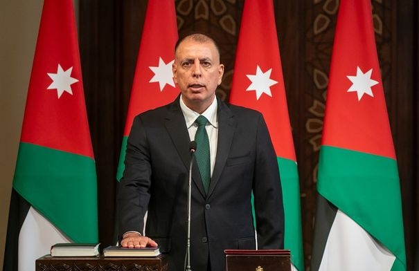 وزير الداخلية يوعز بالإفراج عن 390 موقوفًا إداريًا