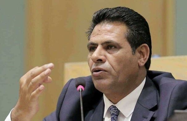 الزبن يطالب بزيادة استحقاق مربي الماشية من الشعير...
