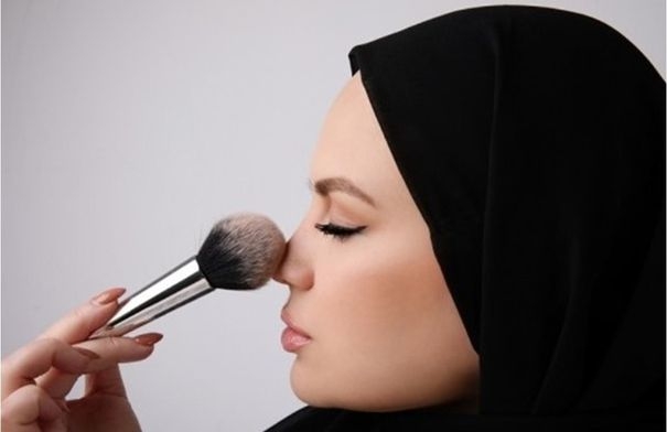 مستحضرات مكياج طبيعية وهادئة لإطلالة رمضان