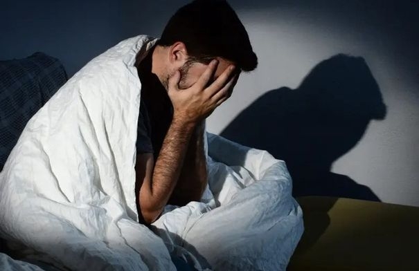 هل تواجه مشكلات في النوم؟ السر في طعامك