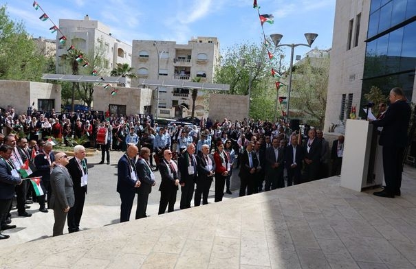 "النزاهة ومكافحة الفساد" تحتفل باليوم الوطني للعلم...