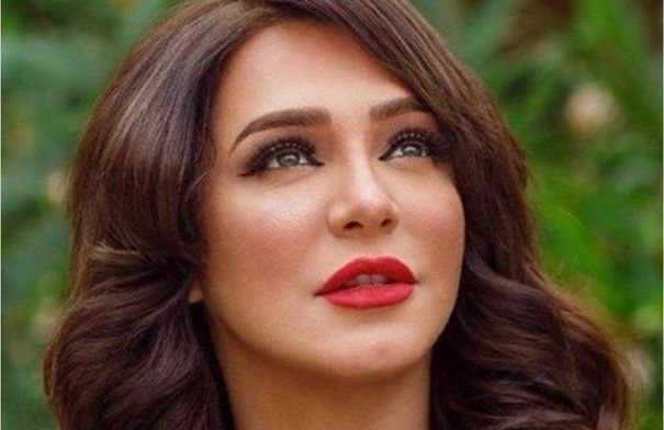 ممثل سوري يوجه رسالة دعم لسلاف فواخرجي