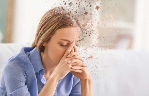 علامات على الخرف والزهايمر تظهر في العشرين