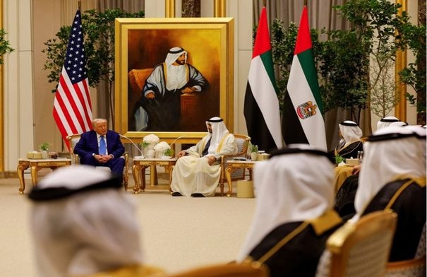 الرئيس الإماراتي: سنستثمر 1.4 تريليون دولار في الولايات...