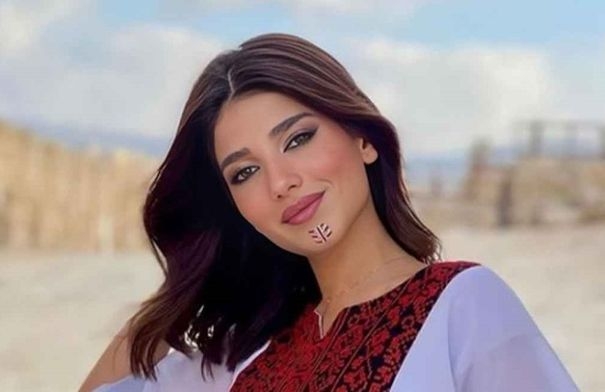 نارين بيوتي تلتقي نجماً عالمياً وتشعل مواقع التواصل...