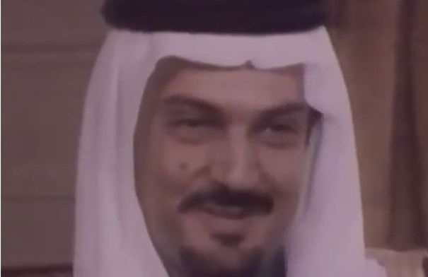 الأمير سعود الفيصل يتحدث الفرنسية بطلاقة في مقابلة...