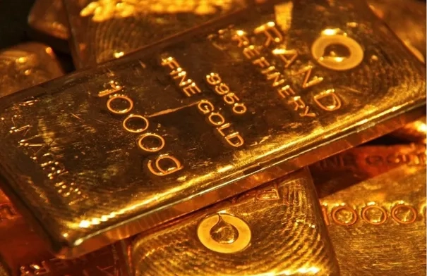 الذهب يشتعل ويسجل أعلى سعر له في أسبوع عالميا