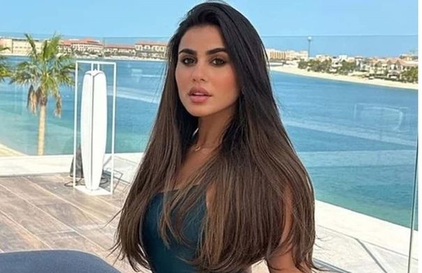 في أول ظهور لهما.. الدكتورة يومي وزوجها التركي يشعلان...