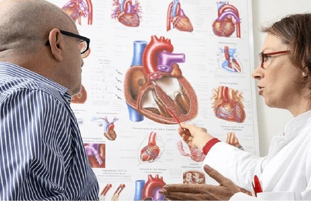 متى يزداد خطر حدوث المضاعفات القلبية لدى مرضى السرطان؟