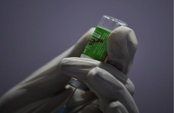 أميركا توقف التوصية بلقاح كورونا للحوامل والأطفال الأصحاء