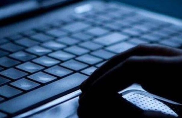 تعرّض لعملية نصب.. هذا ما حصل مع فنان مصري شهير