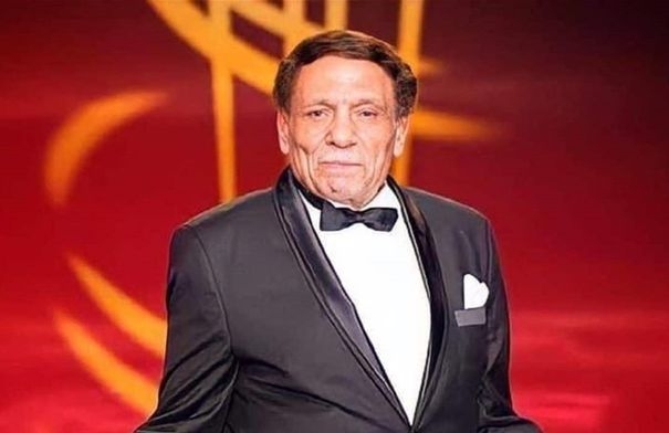 وأخيراً.. عادل إمام يعود للأضواء بعد 15 عاماً من الغياب!