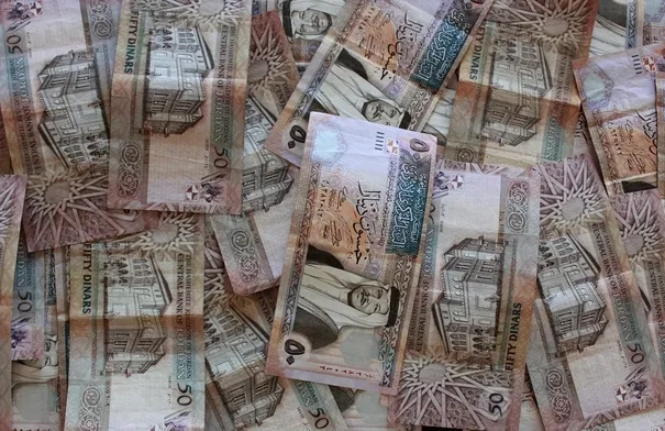الحكومة تعلن بدء صرف مستحقات مالية متأخرة لهذه الفئة