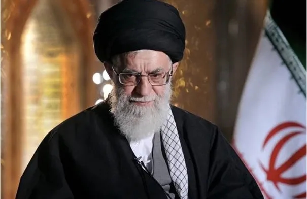خامنئي يهنئ الشعب الإيراني بالانتصار على إسرائيل