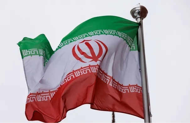 طهران: الموافقة على خطة إلزام الحكومة بتعليق التعاون مع...