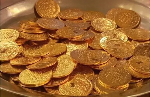 إليك أسعار الليرة الإنجليزية والرشادية في الأردن الخميس