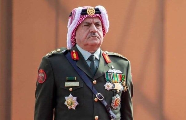 اللواء الركن الحنيطي يشارك نشامى القوات المسلحة صلاة عيد...