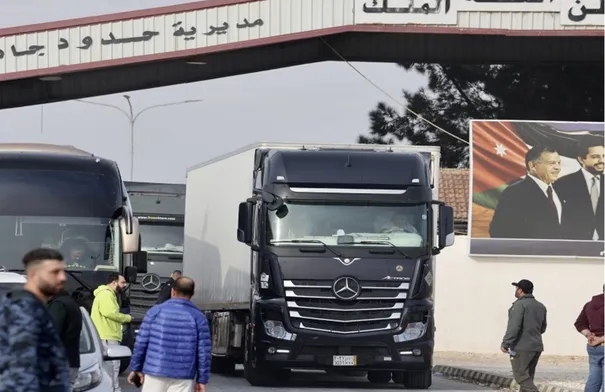 نقابة التخليص: نشاط حركة الشحن عبر مركز جابر