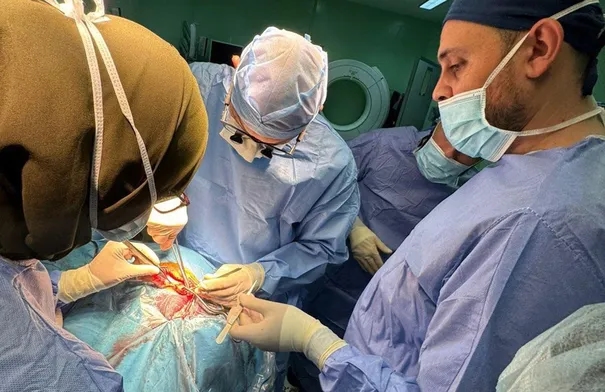 عملية معقدة تُنهي معاناة طفلة من مرض نادر في مستشفى...