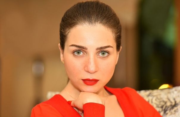 دعم كبير من مي عز الدين للفنانة أنغام في محنتها الصحية