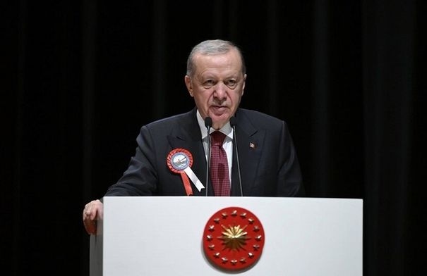 أردوغان يريد تسريع تنظيم لقاء محتمل بين بوتين وزيلينسكي