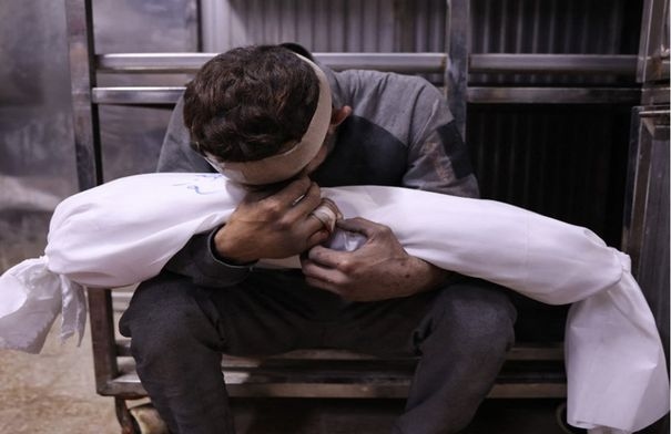 أكثر من 10 شهداء و40 مصابا بقصف إسرائيلي على منطقتي...
