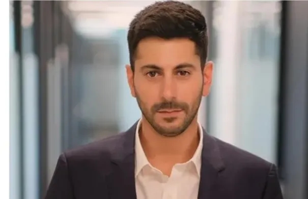 إقالة المتحدث باسم نتنياهو قبل رحلة واشنطن .. وجدل حول...