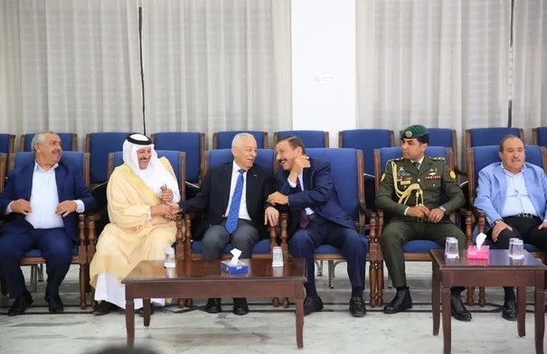 عشيرة الزبيدي تشكر الملك وولي العهد على تعزيتهم بوفاة...