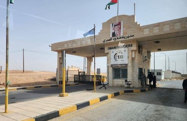 بلدية الأزرق تنفذ حملة موسعة لتحسين الواقع البيئي بمركز...