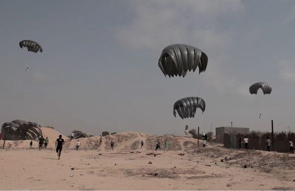 بالتعاون مع الأردن ودول مشاركة.. الإمارات تنفذ الإسقاط...