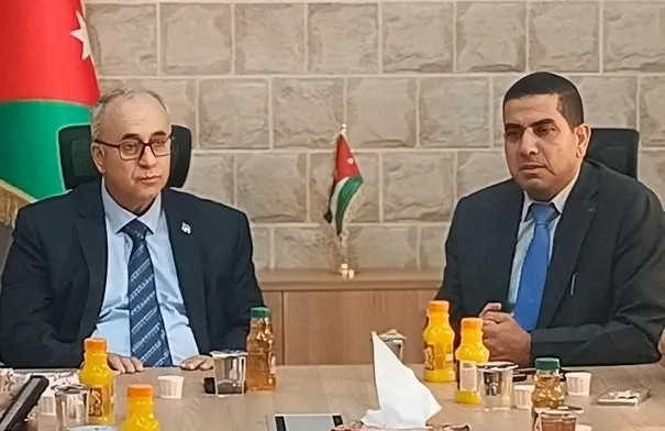 ابو علي يلتقي رئيس واعضاء خبراء ضريبة الدخل والمبيعات