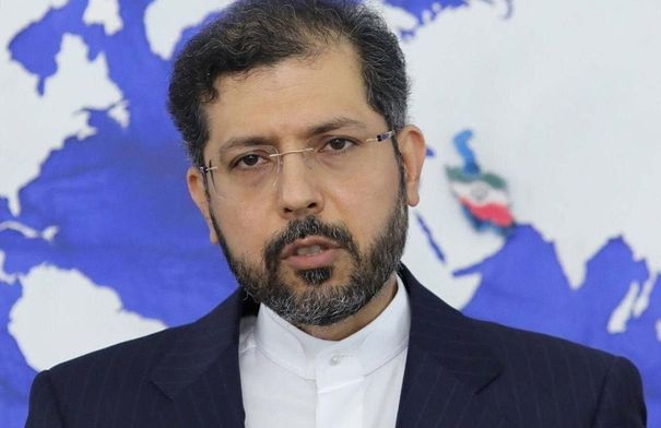 طهران: سنتفاوض مع واشنطن والسلاح بيدنا