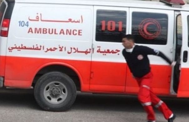 الهلال الأحمر الفلسطيني يعلن استشهاد أحد موظفيه في قصف...