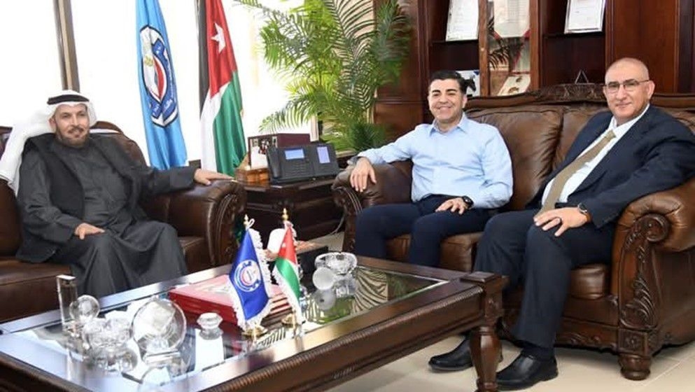 Discussion on Cooperation Between the University of Science an...