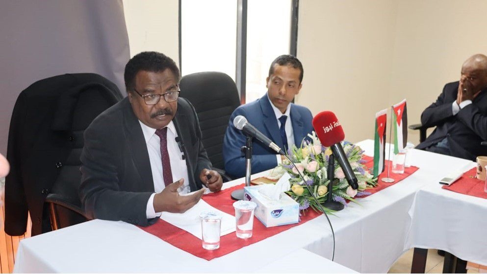 The Secretary-General of the Arab Thought Forum gives a lecture on "Transformations of Thought from the Printing Press to Artificial Intelligence"