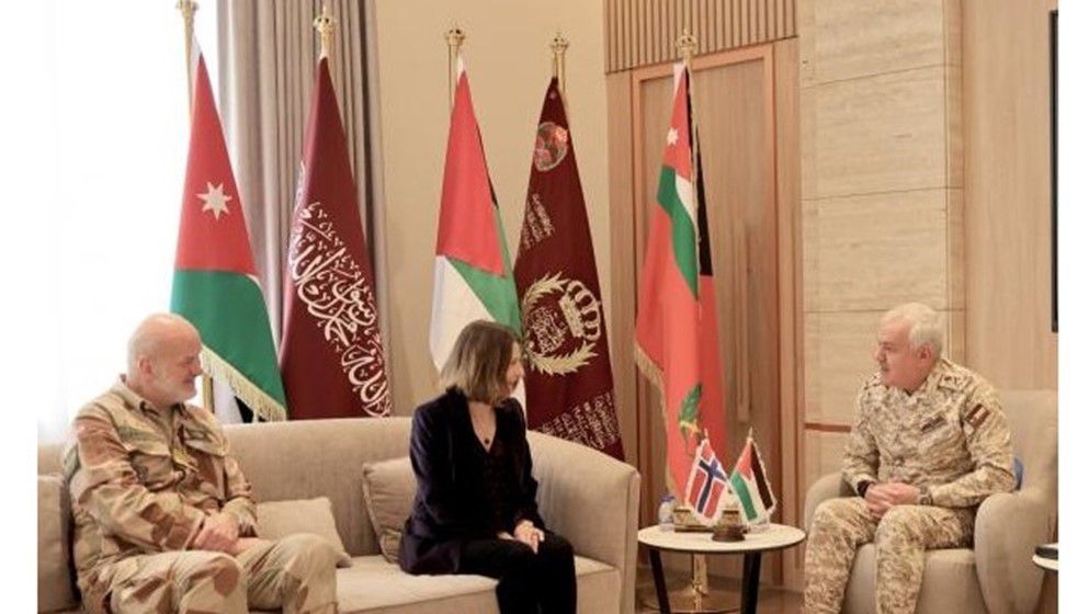 Army Chief Norwegian Ambassador discuss military cooperation - Jordan News