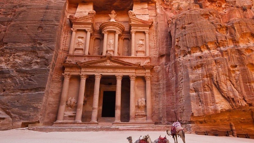 Petra and the Colosseum Sign Historic Agreement to Enhance Tourism and Culture - Jordan News