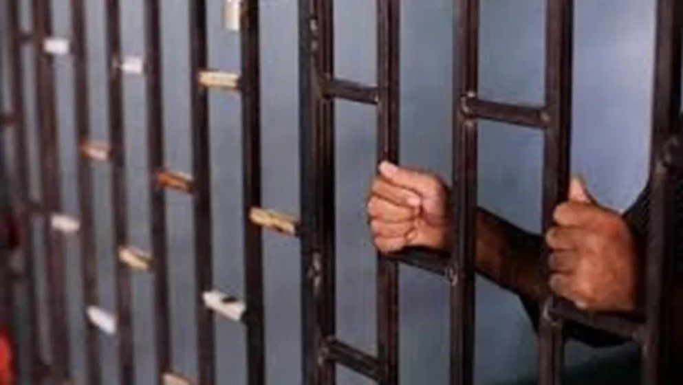 Palestinian Prisoner Martyred in Israeli "Negev" Prison - Jordan News