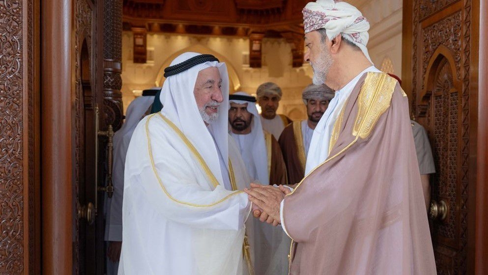 Sultan of Oman Receives the Ruler of Sharjah at Al Alam Palace - Jordan News