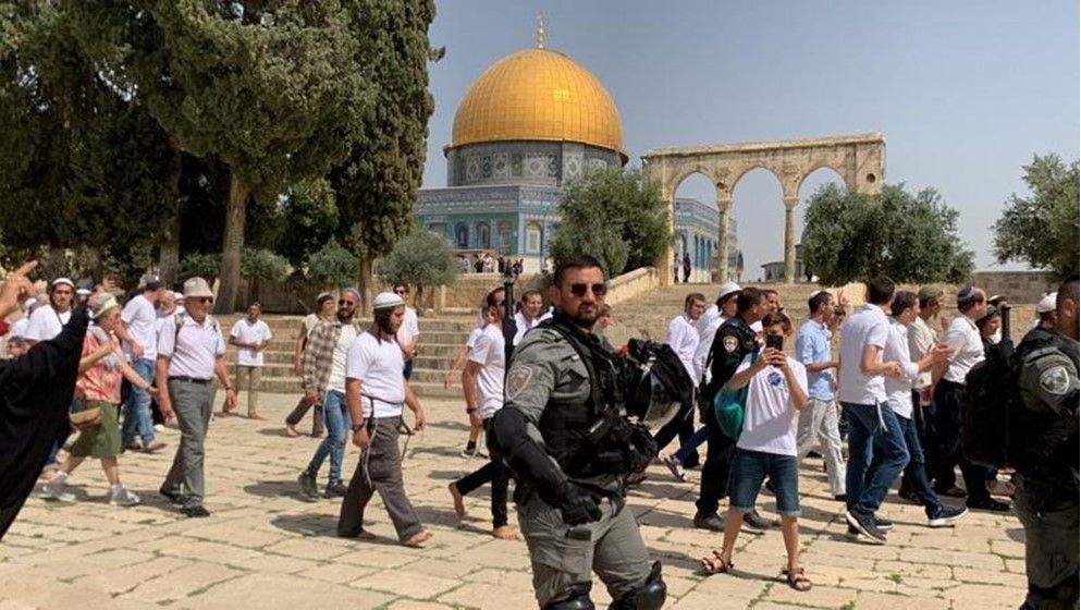 Dozens of Extremist Settlers Storm Al-Aqsa Mosque - Jordan News