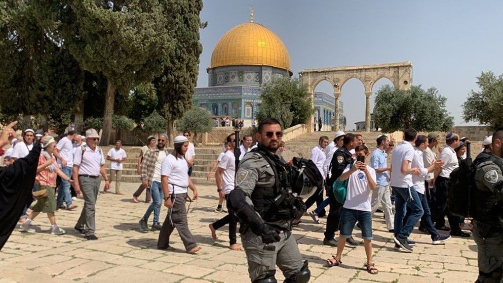 Dozens of Extremist Settlers Storm Al-Aqsa Courtyards - Jordan News