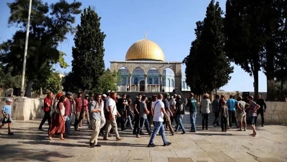Extremist Settlers Storm Al-Aqsa Under Protection of Israeli Police - Jordan News