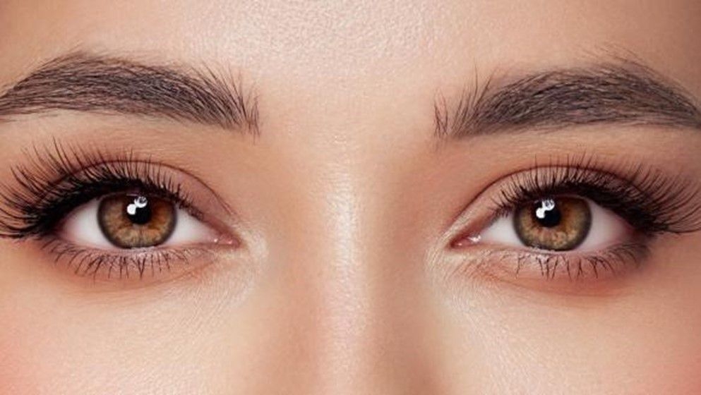 5 Effective Ways to Get Long and Thick Eyelashes Naturally - Jordan News