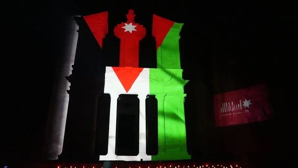 Treasury of Petra Illuminated in Jordanian Flag Colors to Celebrate 79th Independence Day - Jordan News