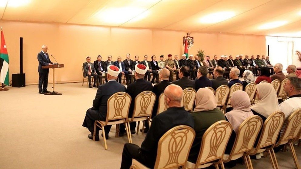 Issawi Bids Farewell to Royal Hajj Delegation Honoring Families of Martyrs and Injured Servicemen - Jordan News