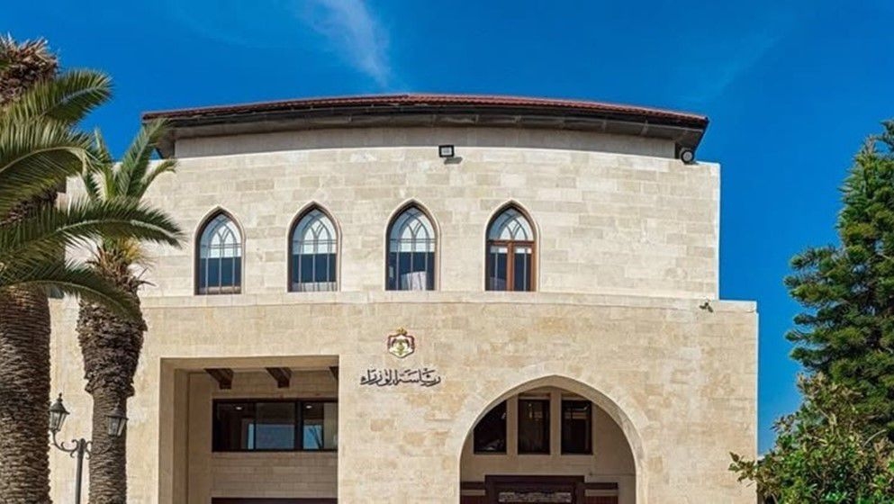 Public Trust in Jordanian Government Surges After 200 Days, Poll Finds - Jordan News