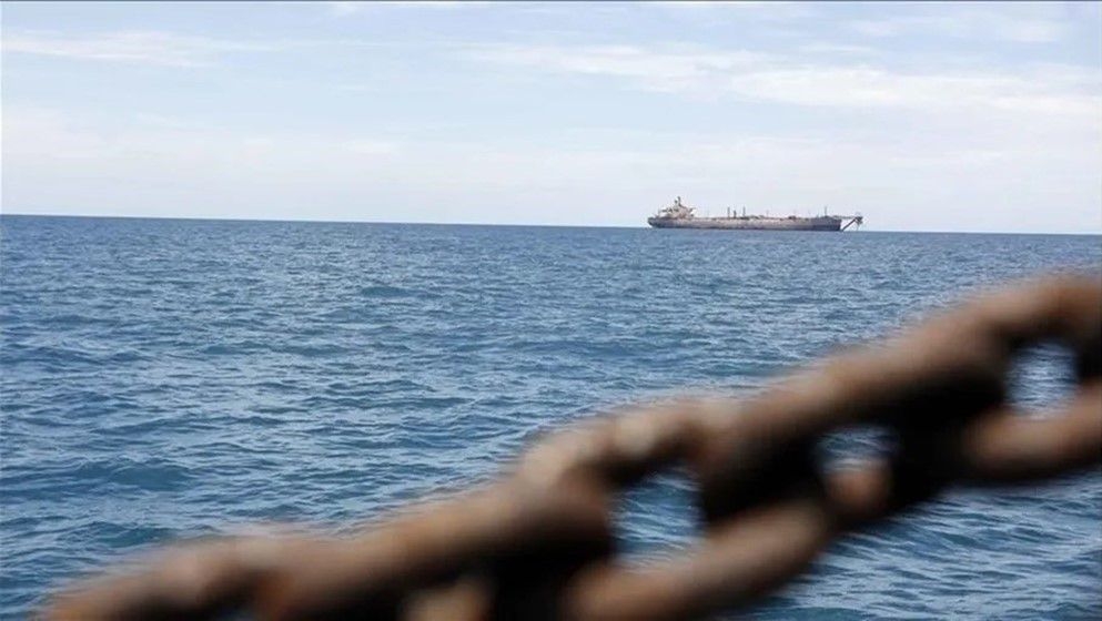 Houthi Official: We Allowed British Aircraft Carrier to Pass Through Red Sea - Jordan News