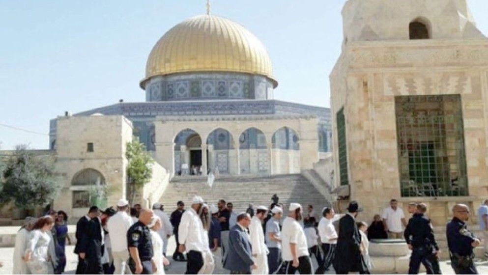 Israeli Settlers Storm Al-Aqsa Mosque Compound Under Heavy Police Protection - Jordan News